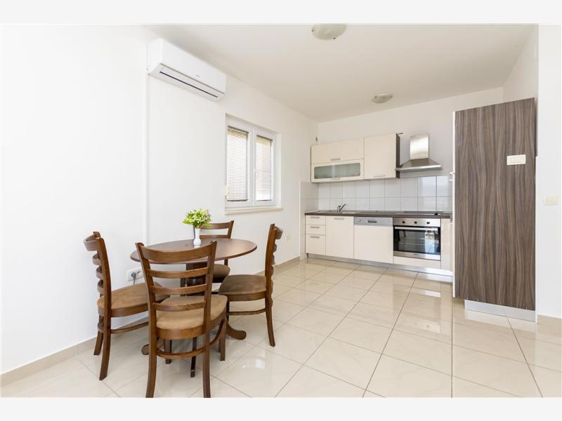 Apartmani Livajic Duće Esterno foto