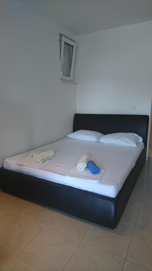 Apartmani Livajic Duće Esterno foto